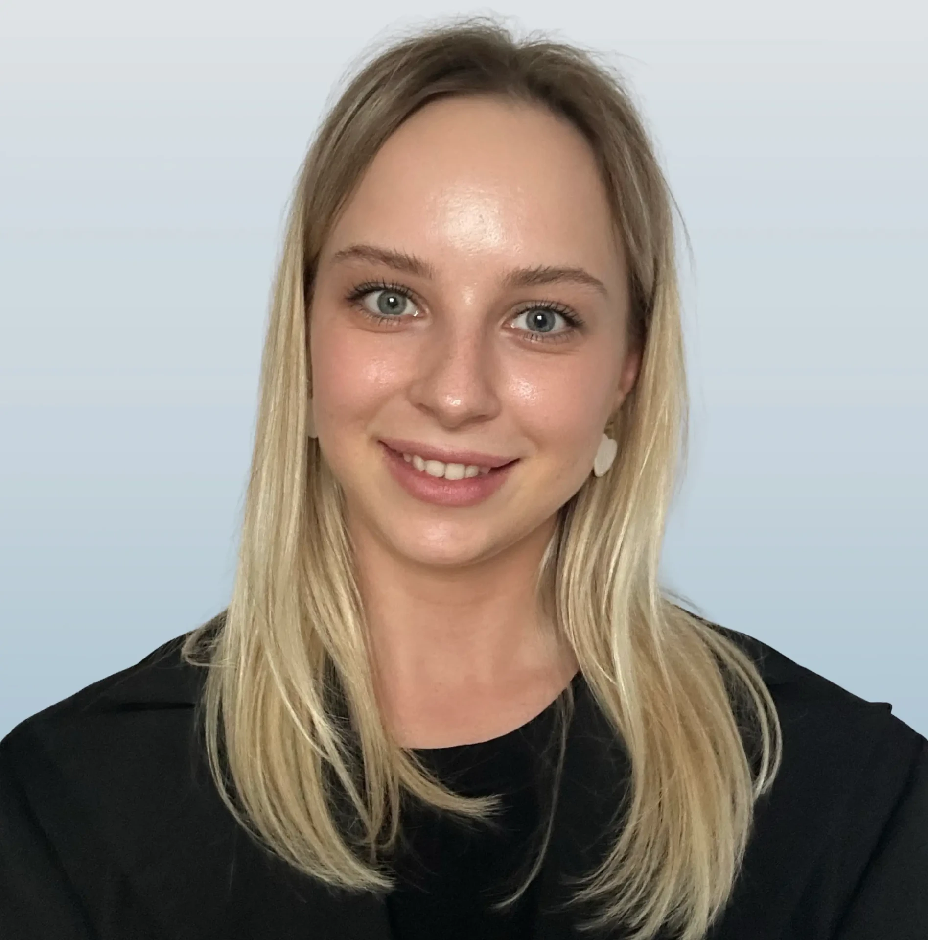 Valeryia Yaravaya — Account Executive